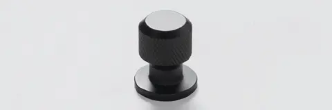 #124 - Schwarz, geriffelt